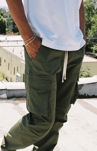 SIERRA COMPACT CARGO PANTS / OLIVE