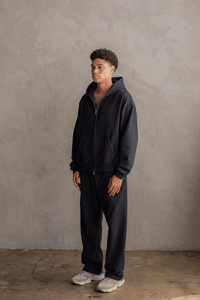 STUDIO FULL ZIP HOODIE / BLACK